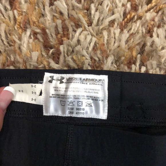 Under Armour - black leggings size Medium - Picture 3 of 5